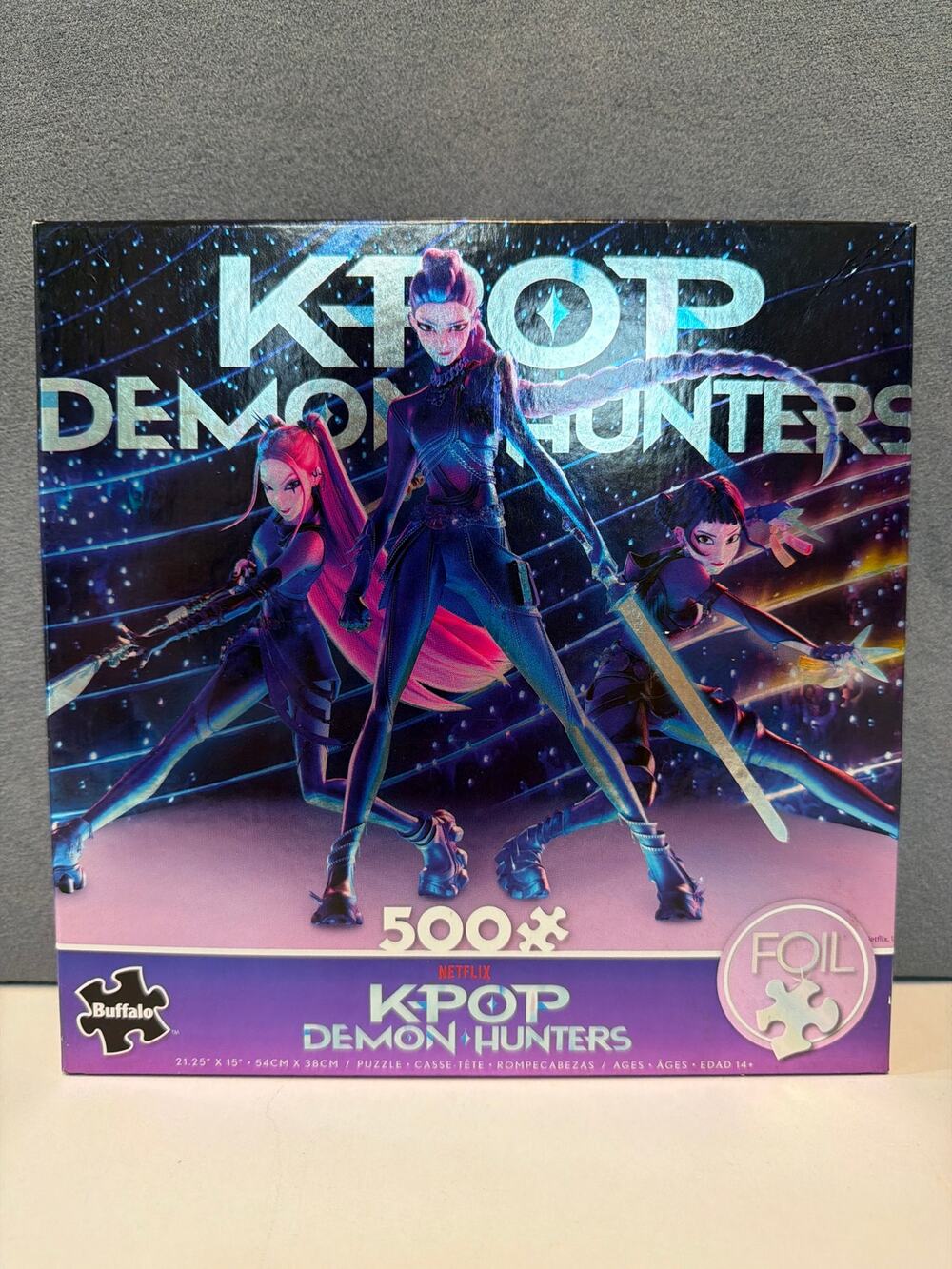 Buffalo Games – HUNTR/X - 500 Piece Kpop Demon Hunters Foil Jigsaw Puzzle